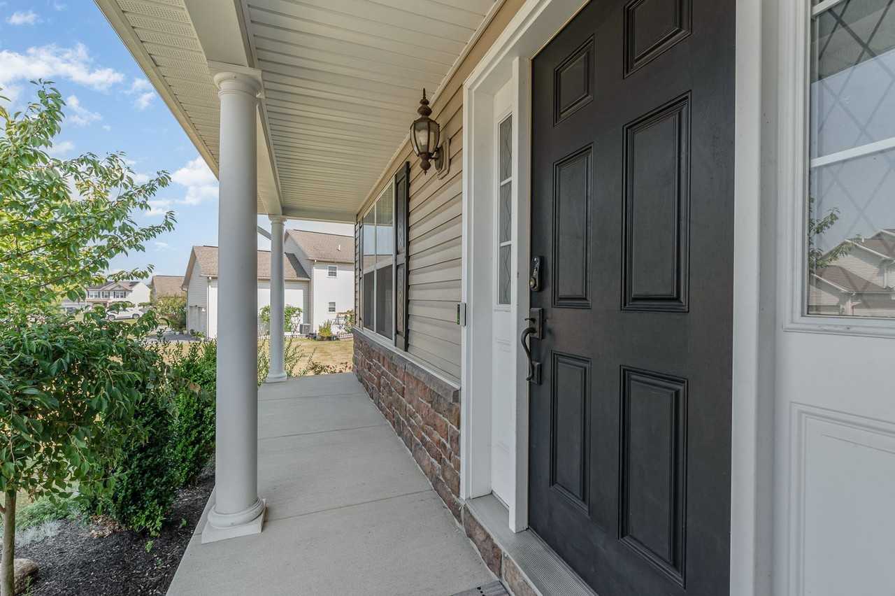 6369 Knapp Dr - Photo 4 of 31