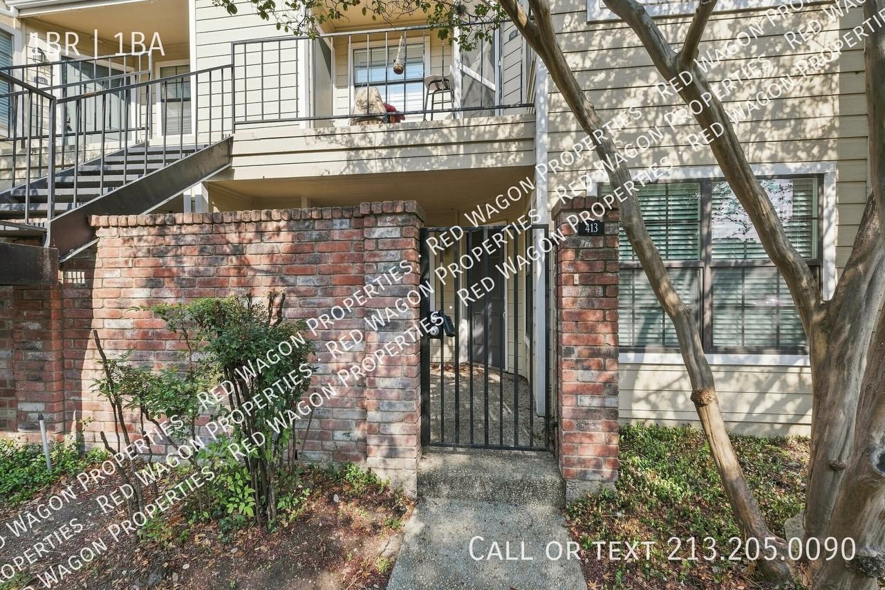 11610 Vance Jackson Road413 - Photo 2 of 11