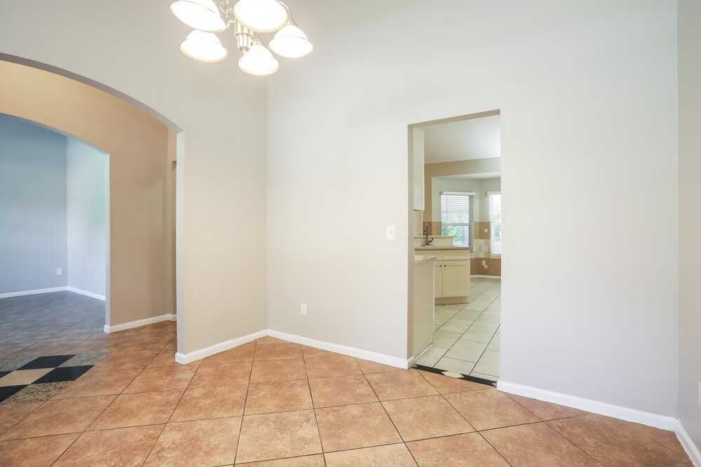 1224 Summerfield Ct - Photo 6 of 16