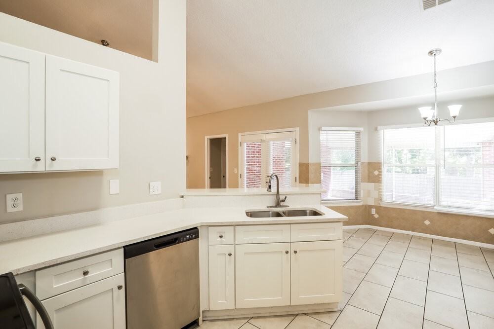 1224 Summerfield Ct - Photo 7 of 16