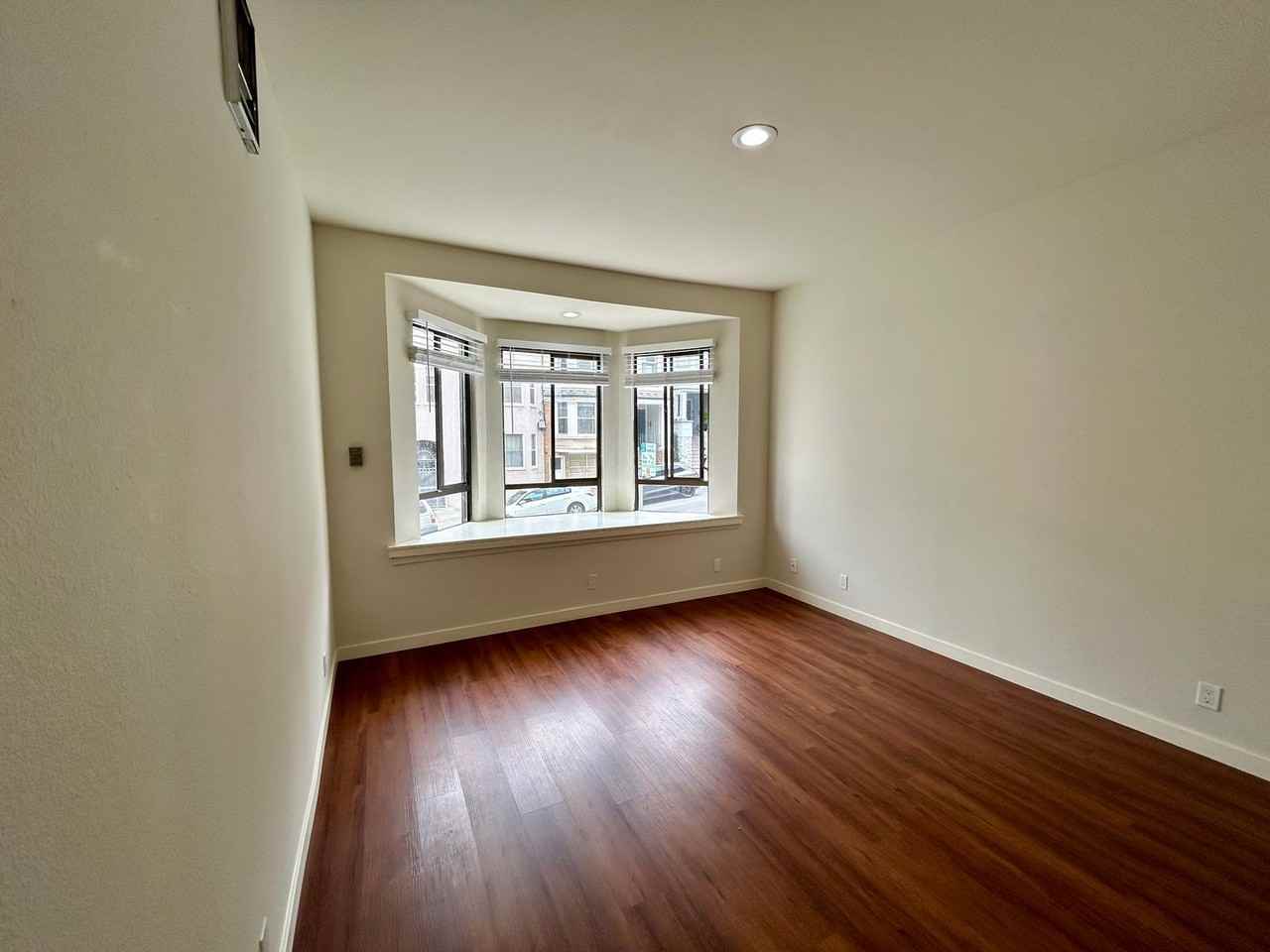1455 Leavenworth St #205 - Photo 3 of 15