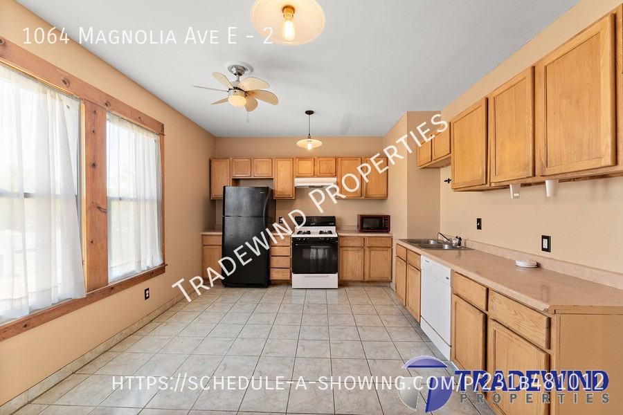 1064 Magnolia Ave E #2 - Photo 3 of 15