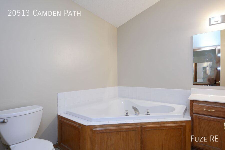 20513 Camden Path - Photo 4 of 31