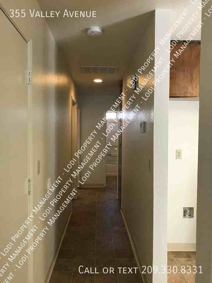355 Valley Ave - Photo 3 of 9