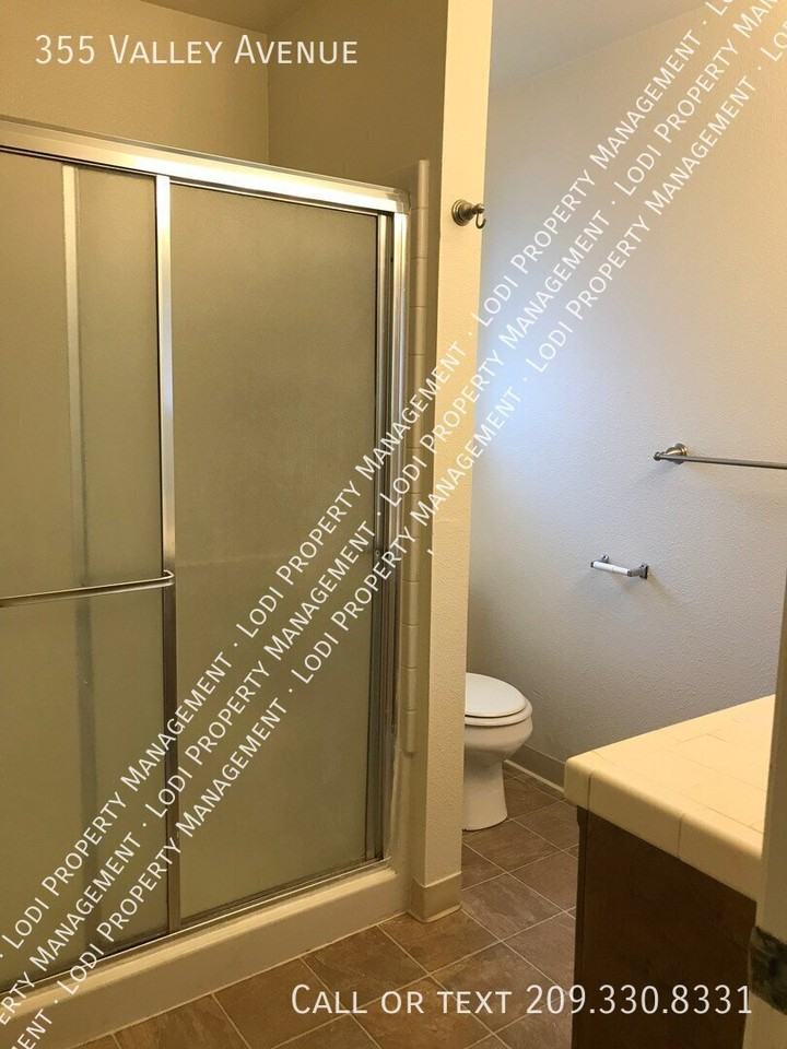 355 Valley Ave - Photo 7 of 9