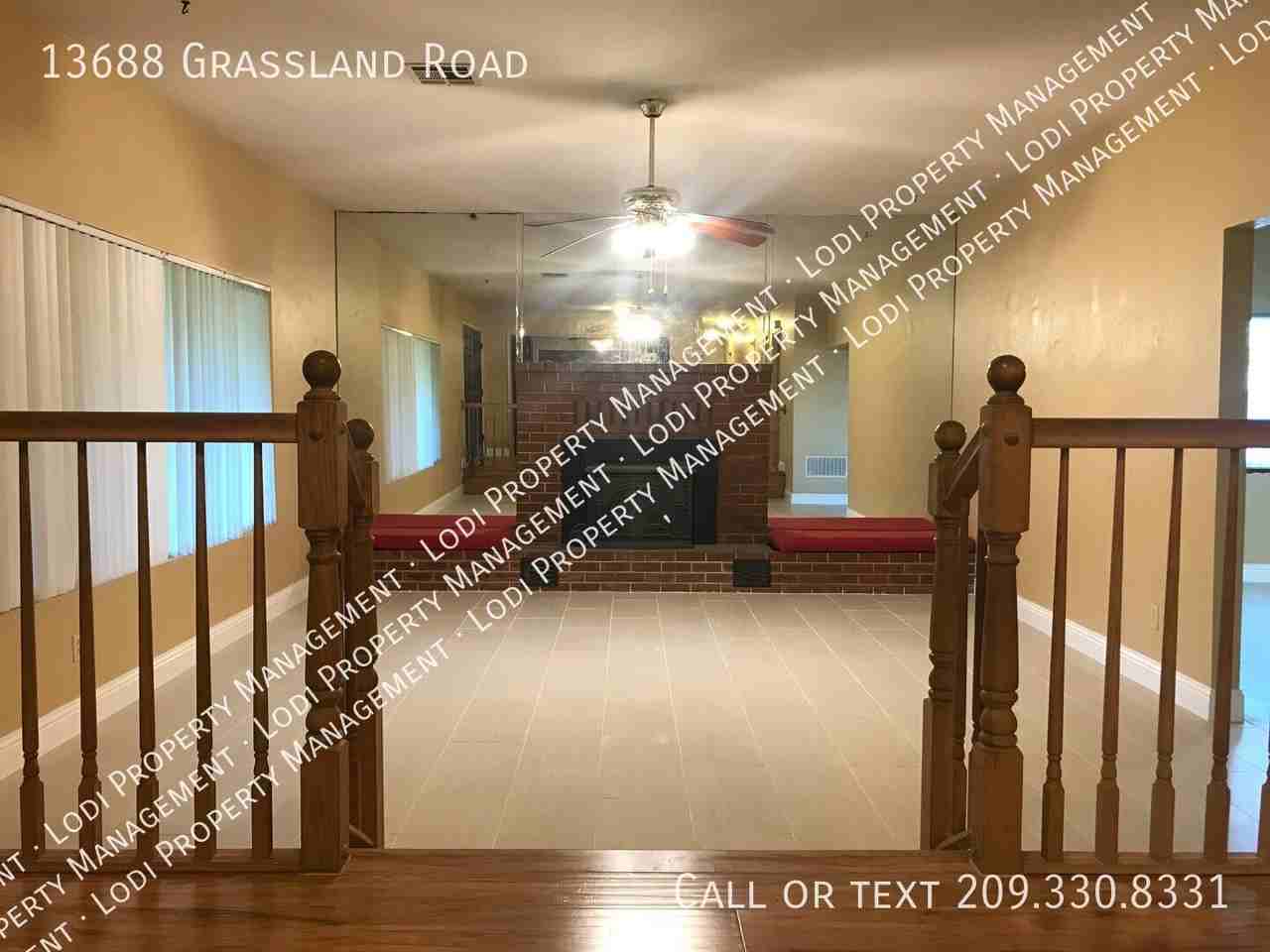13688 Grassland Rd - Photo 6 of 31