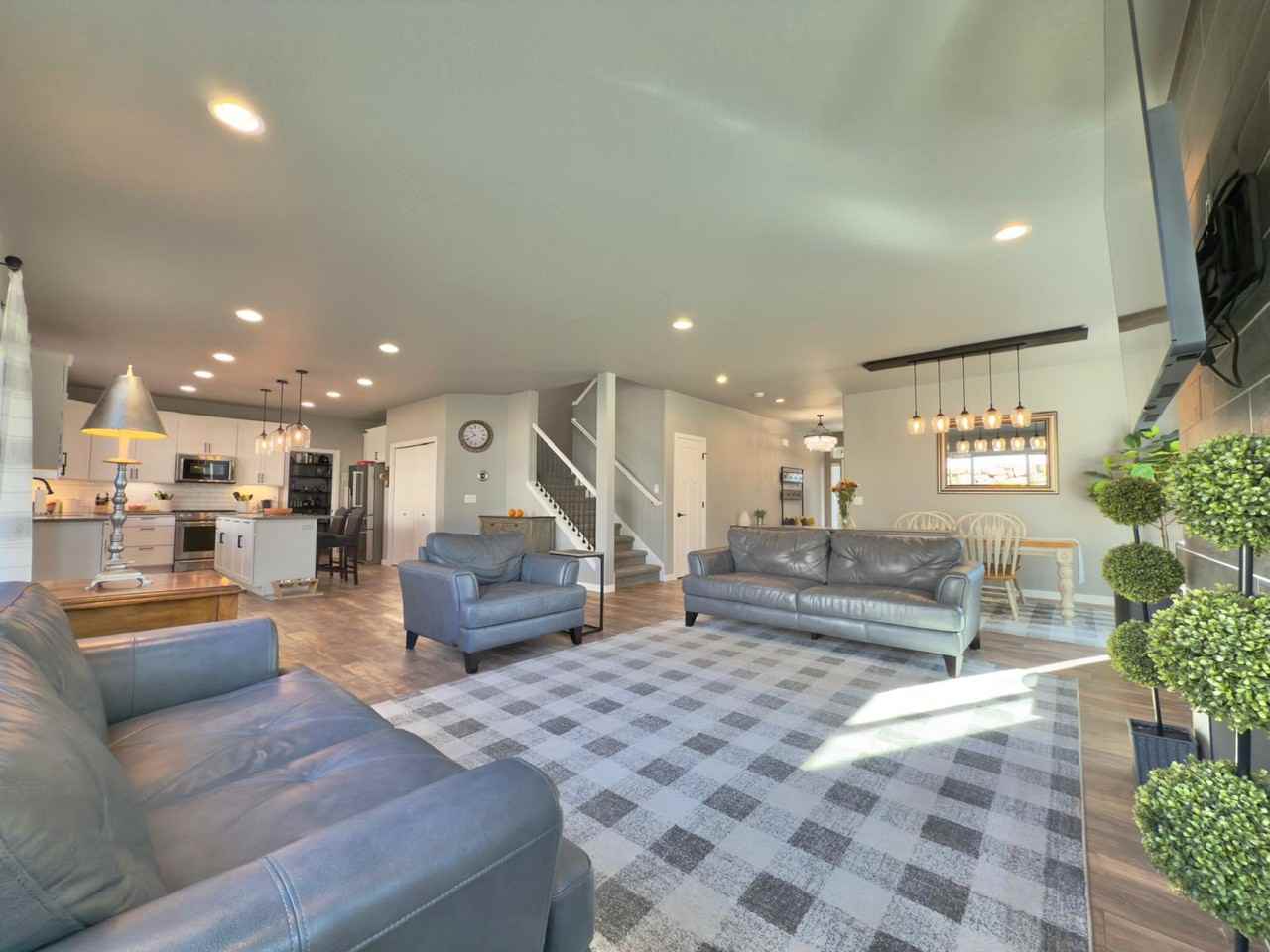 1816 S Ridgetop Dr - Photo 3 of 27