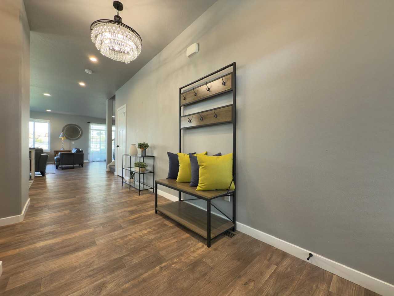 1816 S Ridgetop Dr - Photo 4 of 27