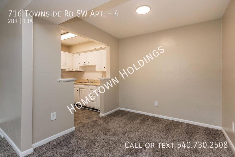 716 Townside Rd Sw #4 - Photo 4 of 10