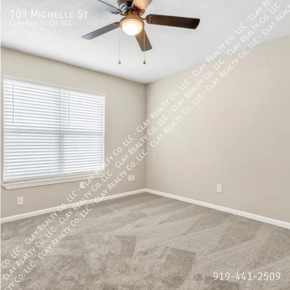 109 Michelle St - Photo 6 of 33