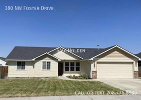 featured image of 380 Nw Foster Dr