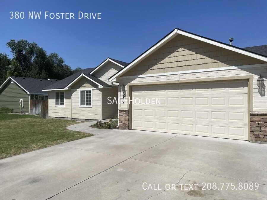 380 Nw Foster Dr - Photo 3 of 26