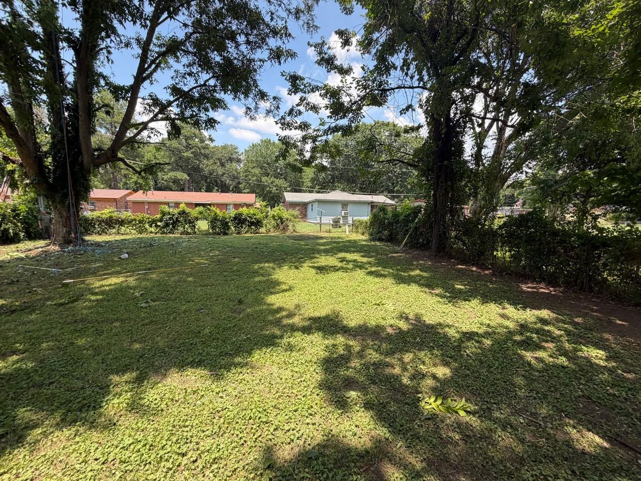 384 Lillian Dr - Photo 2 of 50
