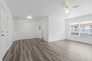 featured image of 1734 E 3rd St