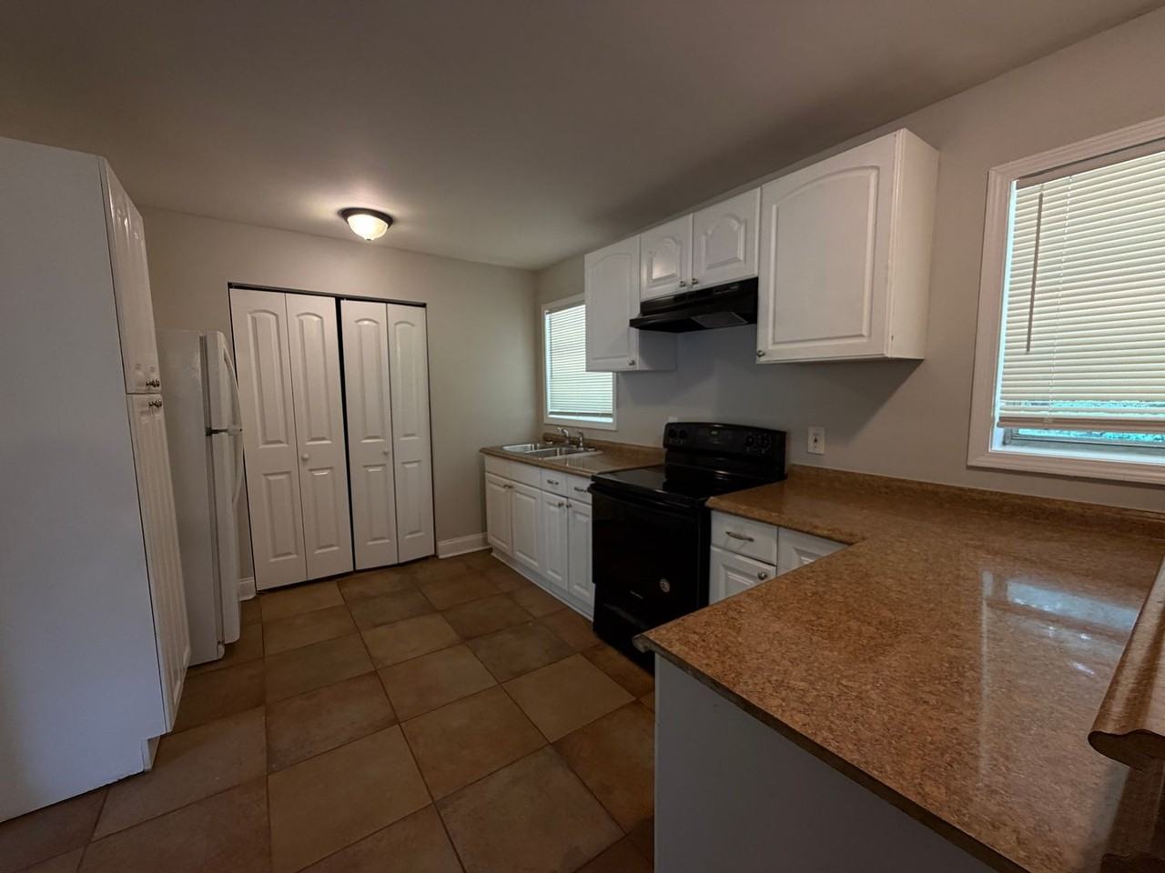 3375 Hopkins Rd - Photo 7 of 20