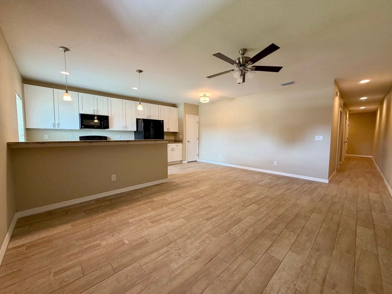 1404 S Parsons Ave #A - Photo 3 of 14