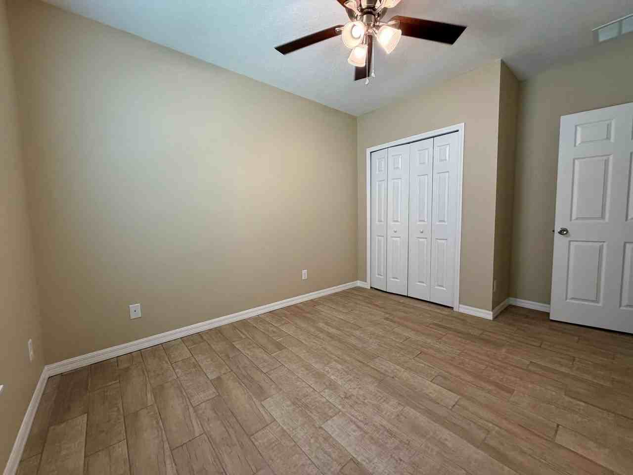 1404 S Parsons Ave #A - Photo 7 of 14