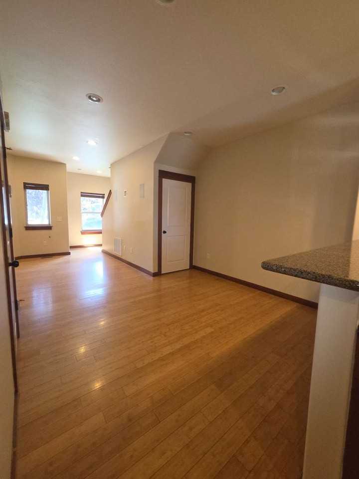 3337 N 27th Ave #30