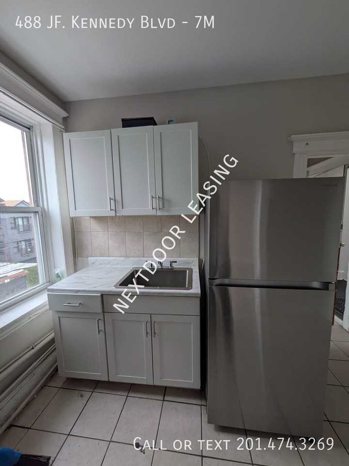 488 Kennedy Blvd #7M