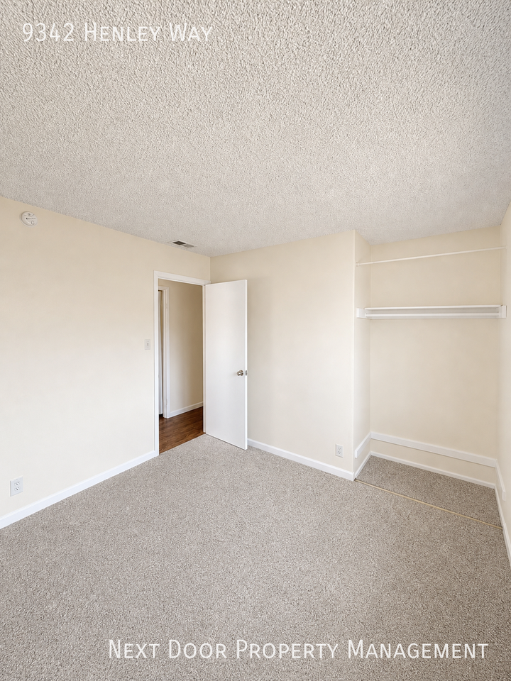 9342 Henley Way - Photo 7 of 12