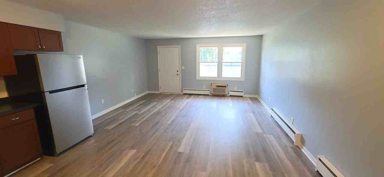 305 E John St #3 - Photo 5 of 14
