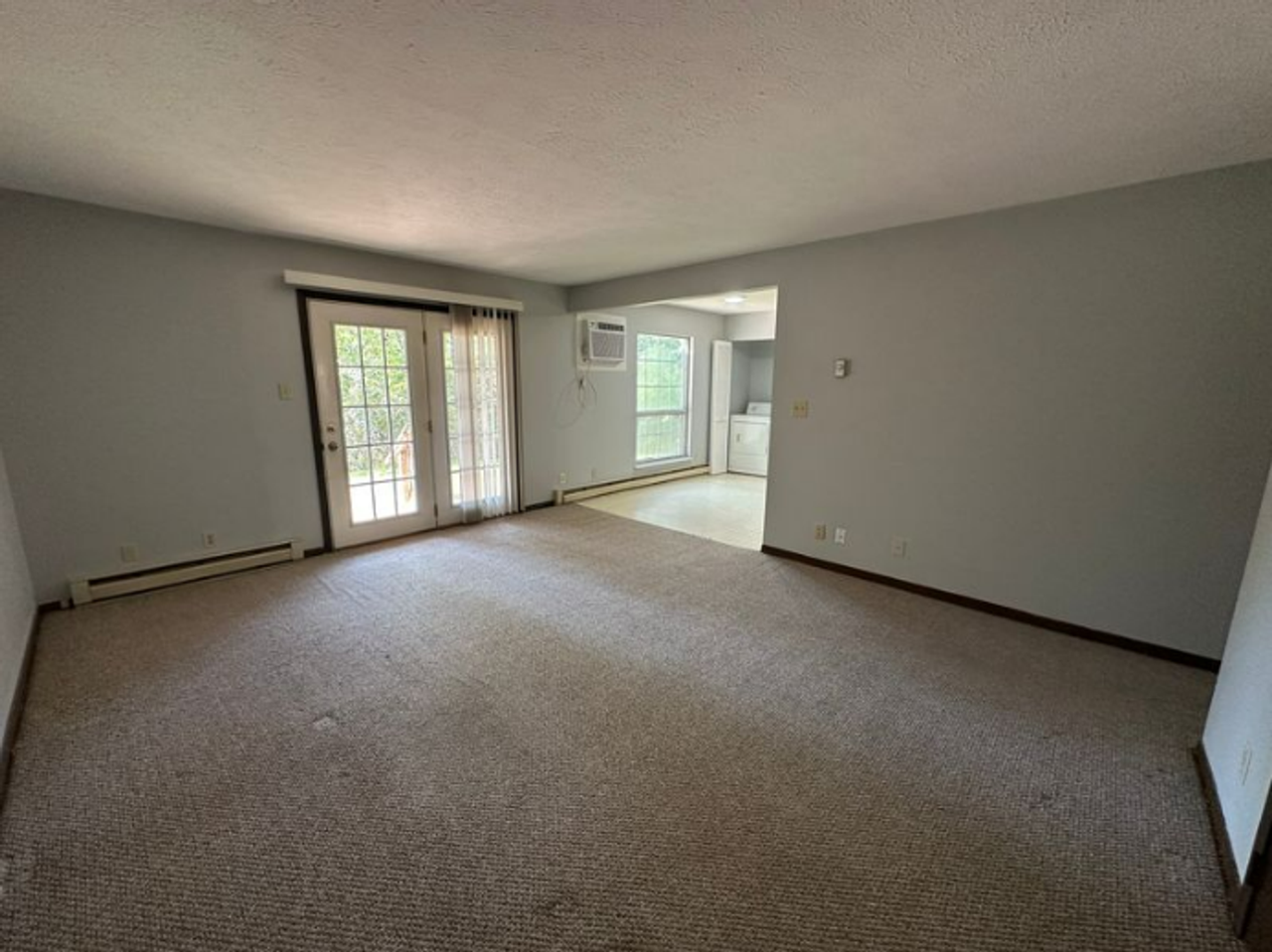 70 Ironwood Court - Photo 2 of 8
