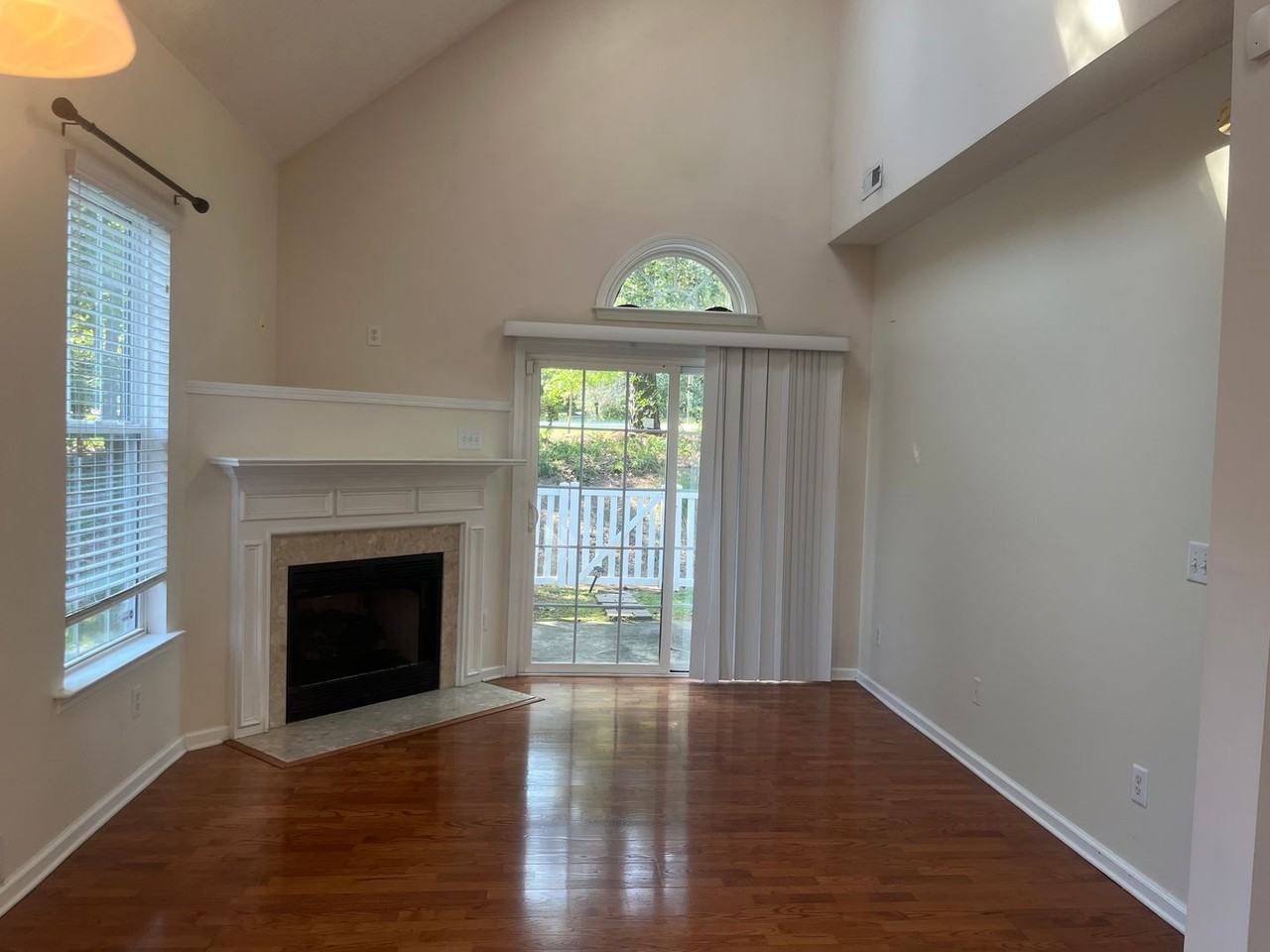 518 Auburn Square Dr - Photo 2 of 24