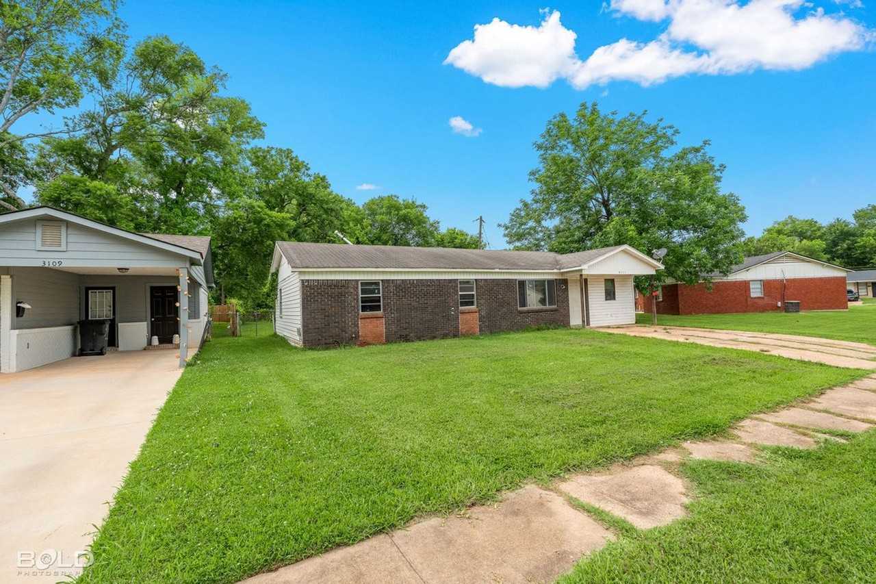 3111 Bragg St - Photo 4 of 5