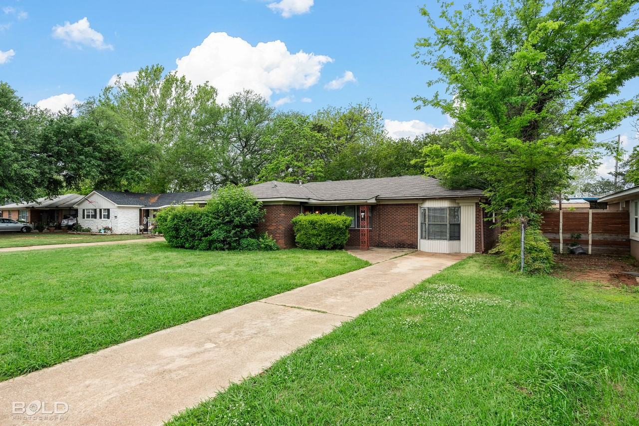 2502 Ormond Pl - Photo 3 of 26