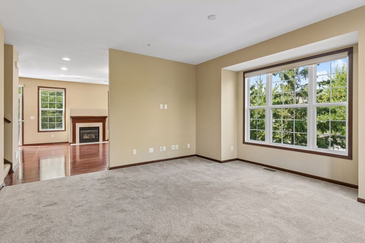10002 Gentian Dr - Photo 6 of 29