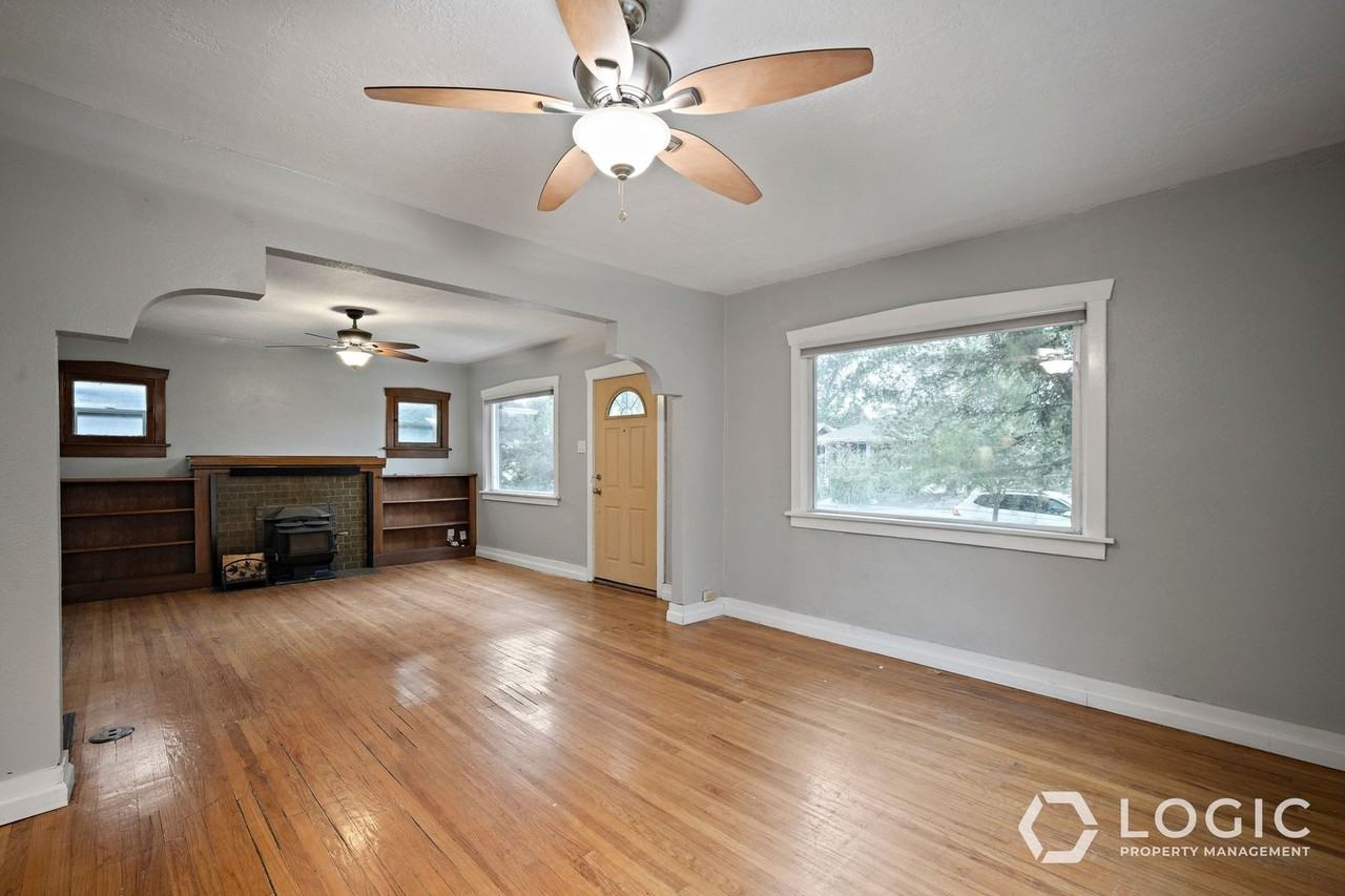 155 E Edith Ave - Photo 4 of 23