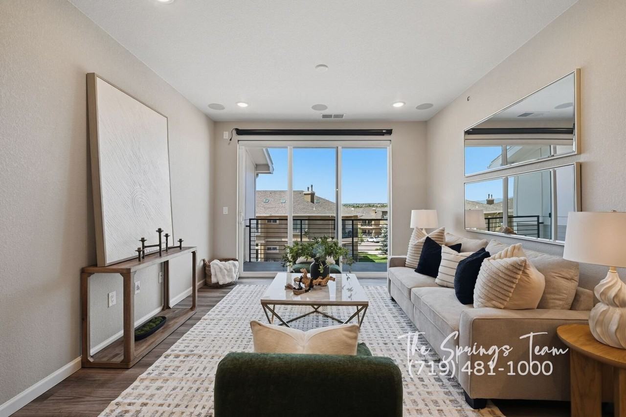 3835 Presidio Pt #201 - Photo 5 of 20