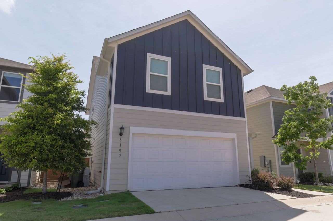 5103 Lemon Tree Path #129 - Photo 3 of 35