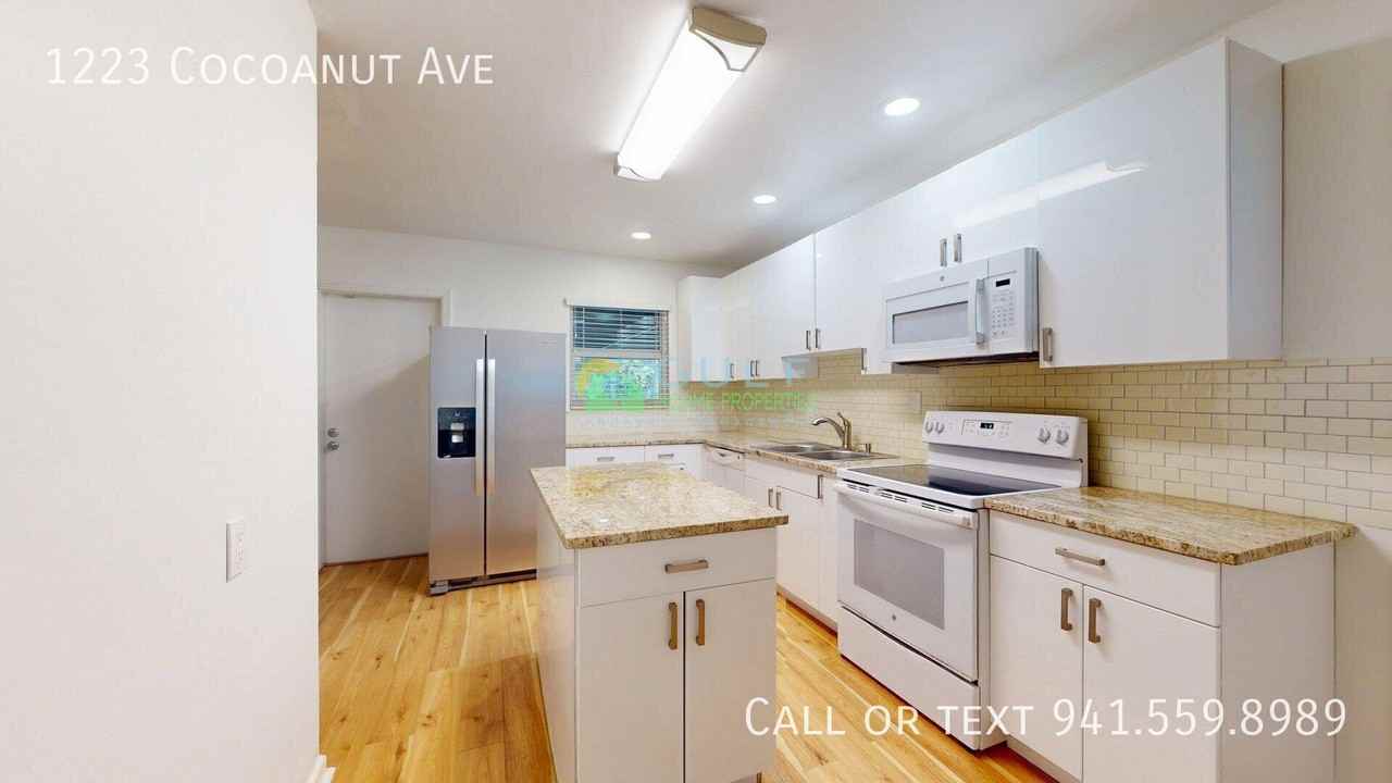 1223 Cocoanut Ave - Photo 6 of 18