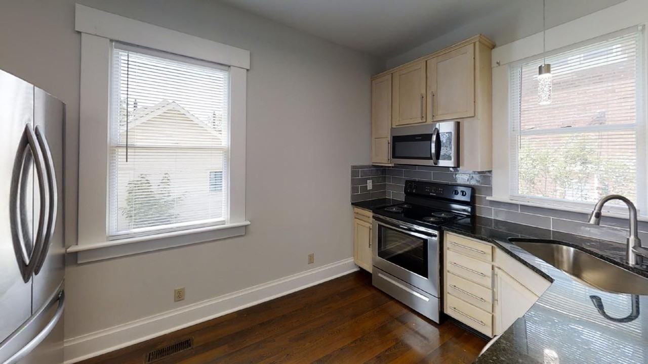 297 E 16th Ave - Photo 2 of 22