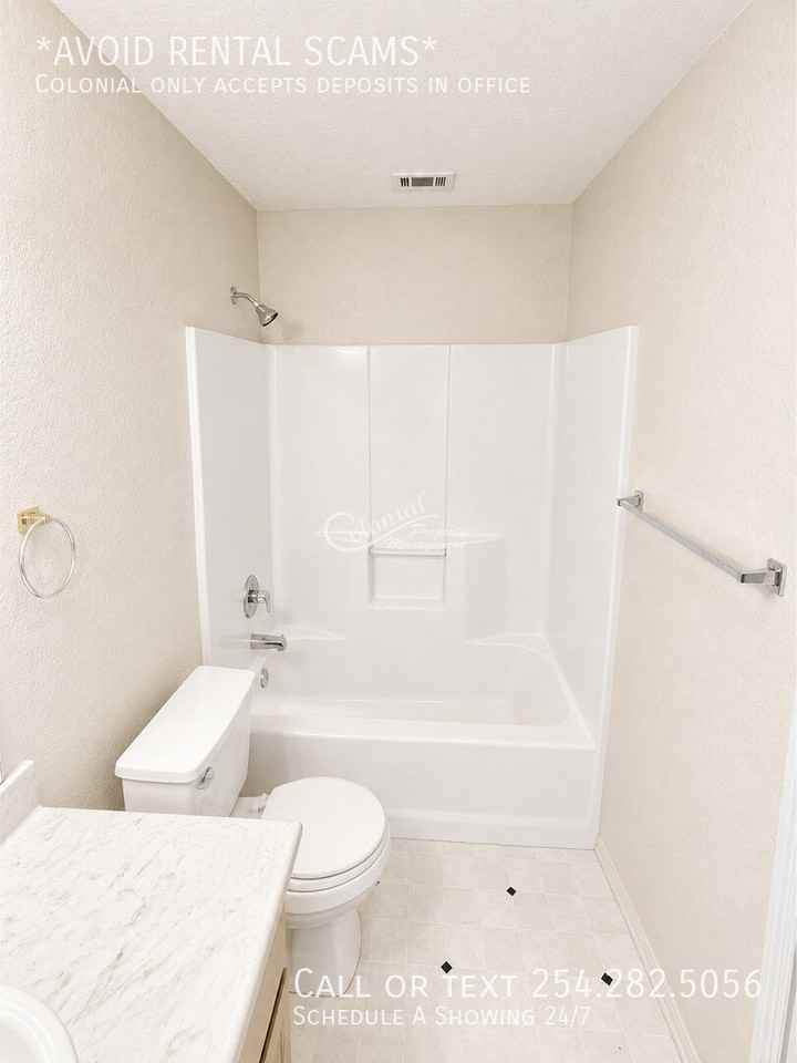 2702 Edgefield St #B - Photo 7 of 11