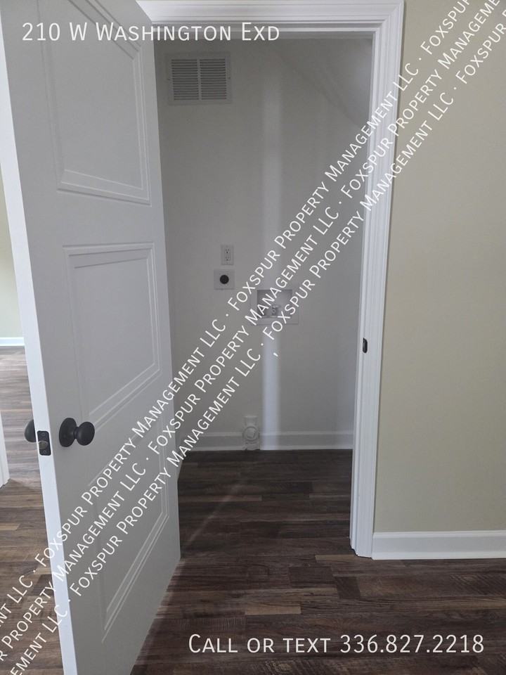 210 W Washington Ext - Photo 5 of 15
