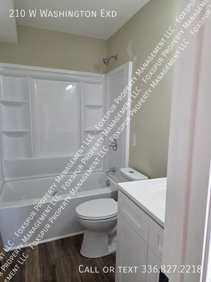 210 W Washington Ext - Photo 5 of 15