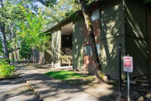 Oakview Terrace Apartments - Photo 1 of 1