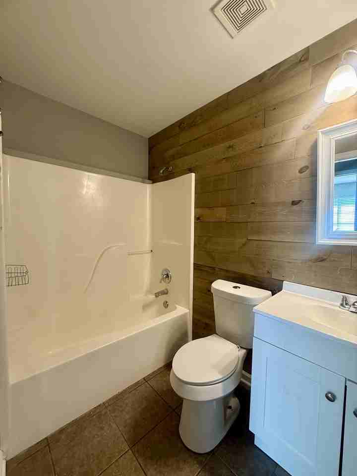 608 Gertrude - Photo 6 of 10
