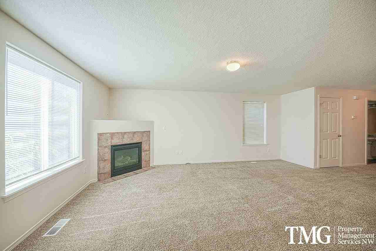 15011 Ne 69th St - Photo 3 of 34