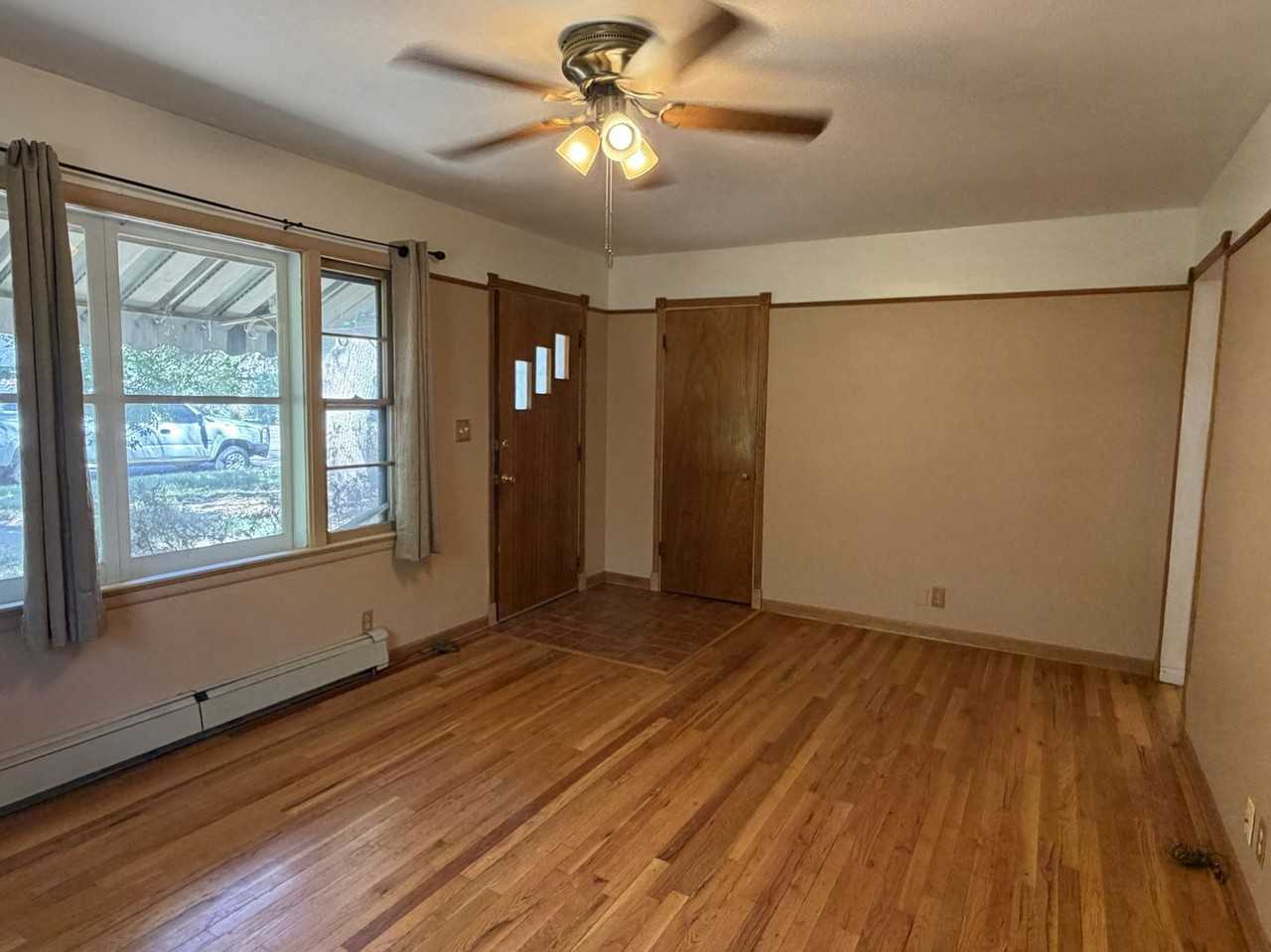 412 Park St - Photo 6 of 22