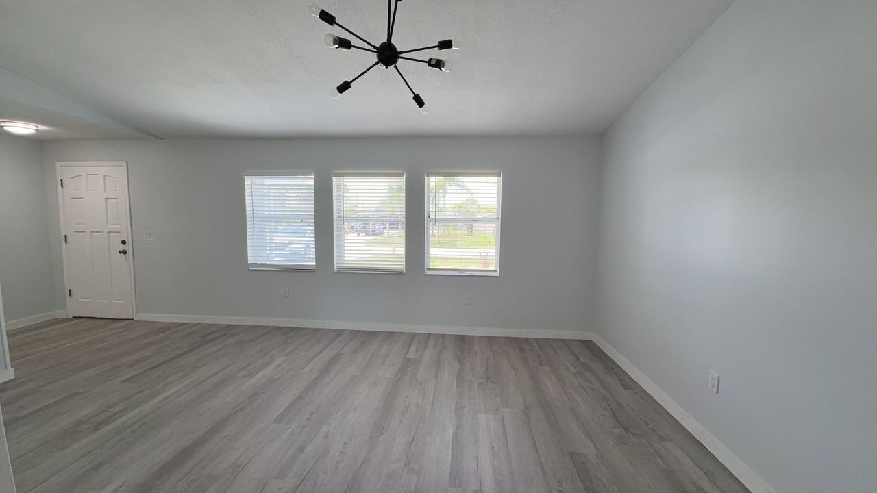 2 Cheyenne Ct - Photo 7 of 22