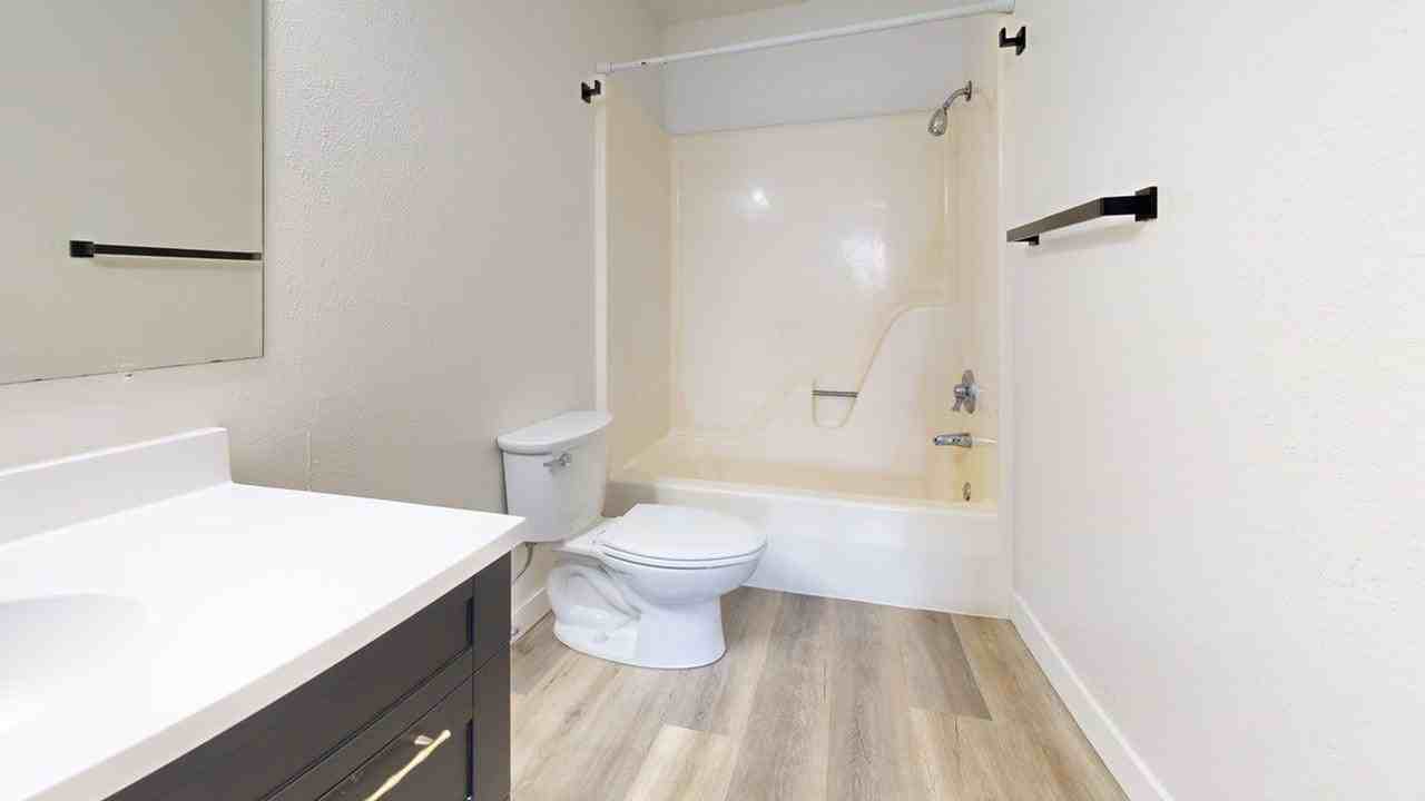 2141 Xavier (Bismarck,ND) - Photo 5 of 23