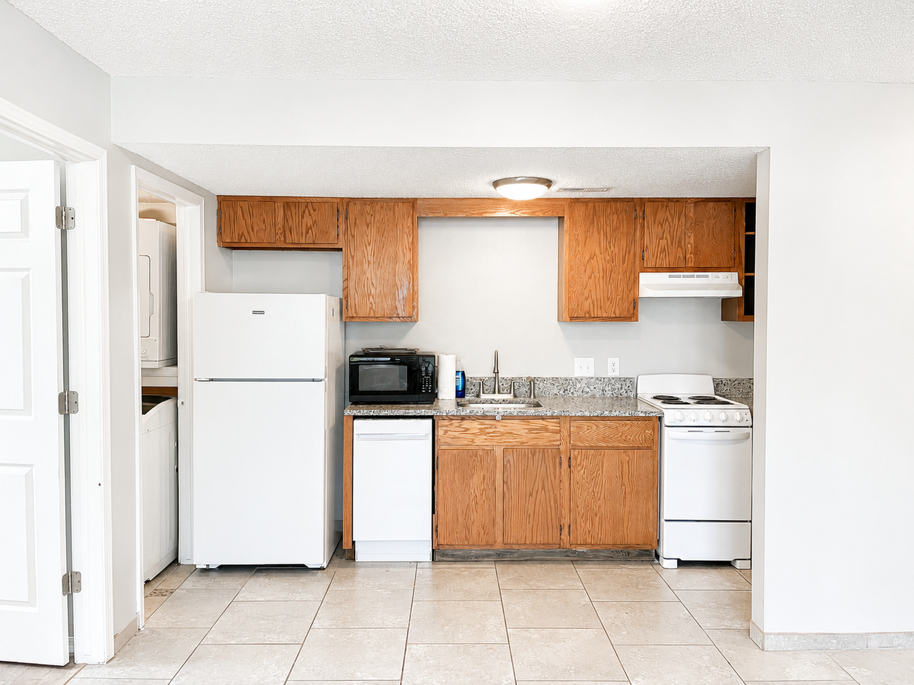 Black Oak Residences - Photo 7 of 14