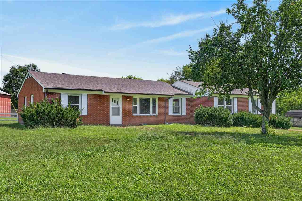 3252 Marthas Chapel Rd - Photo 3 of 40
