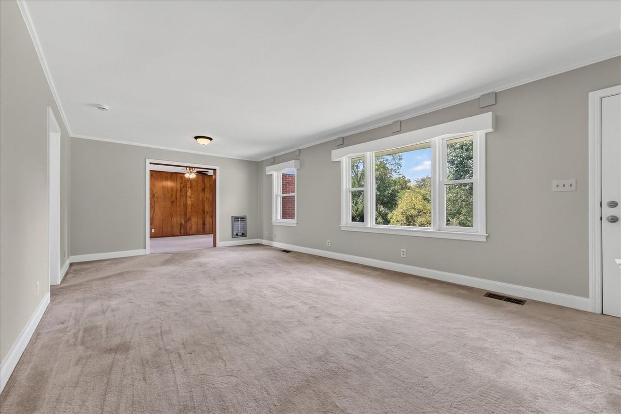 3252 Marthas Chapel Rd - Photo 6 of 40