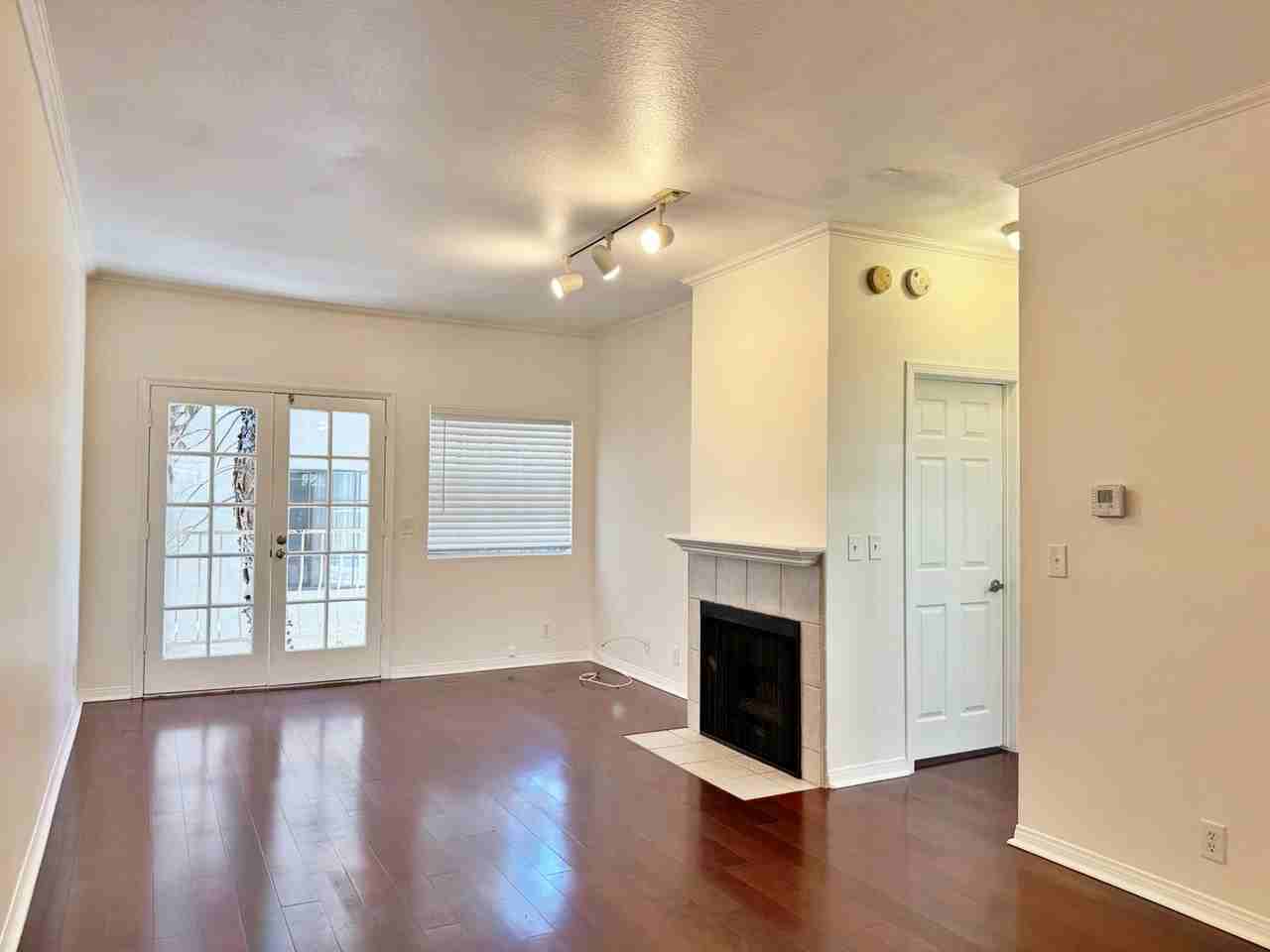 1145 Roswell Ave - Photo 4 of 23