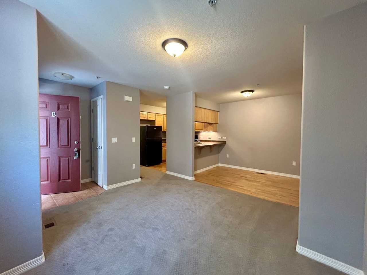 947 Laramie Blvd - Photo 2 of 17