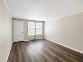 featured image of 1295 N Holland Pkwy